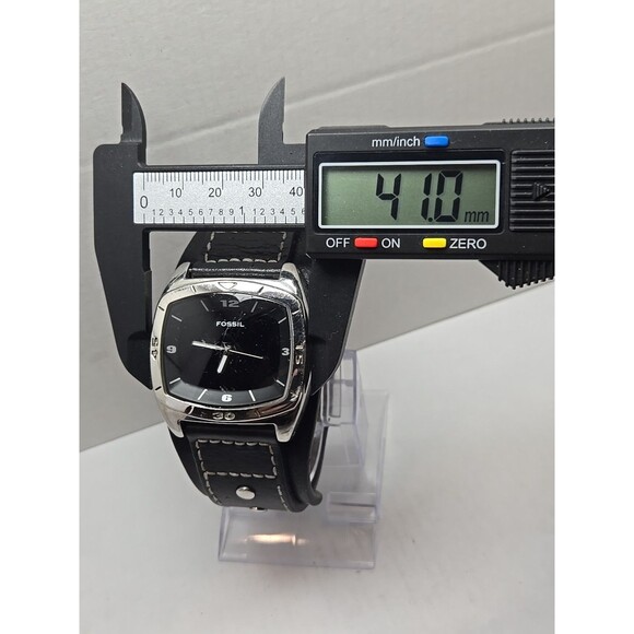 Fossil Kaleido Big Tic AM3696 Mens Watch Black Red Dial Cuff Leather New Battery - Picture 6 of 11